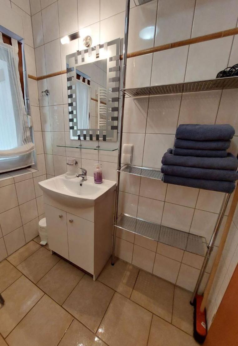 Harmonia Apartment คาร์ปัตซ์ ภายนอก รูปภาพ