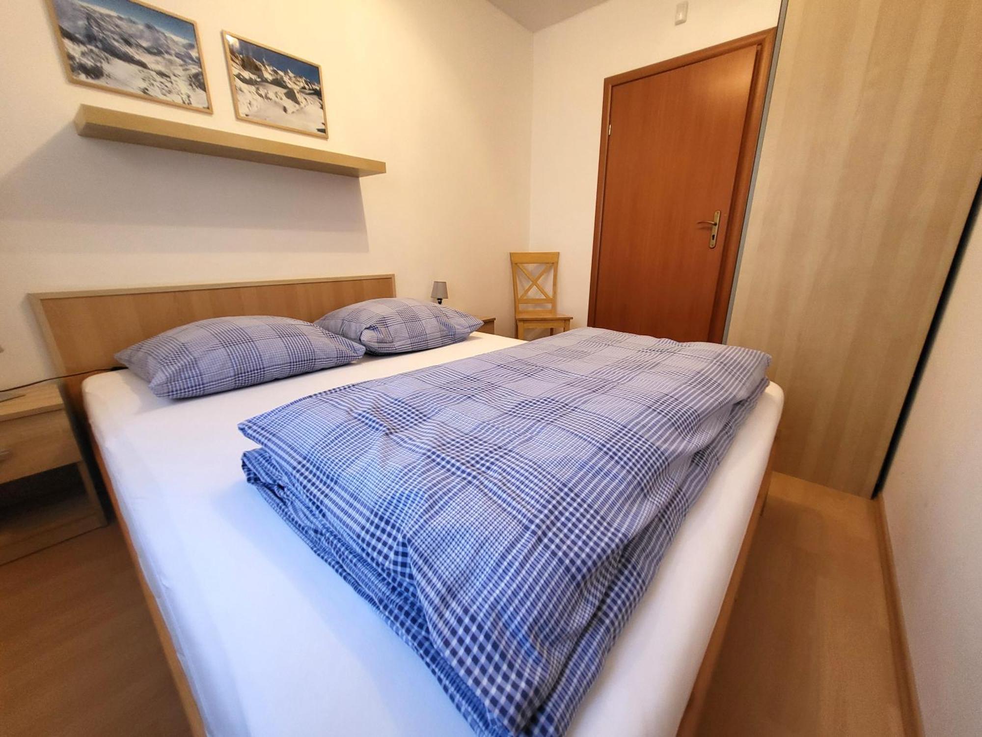 Harmonia Apartment คาร์ปัตซ์ ภายนอก รูปภาพ